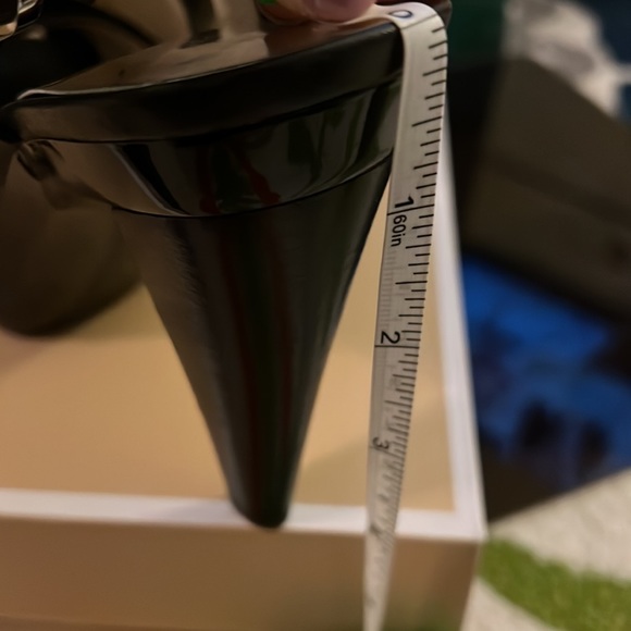 Genuine EUC 7 MK Blk Carla Leather Platform Sandal 4.5 inch heel. - Picture 8 of 16